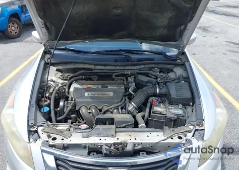 2008 Honda Accord 2.4 Ex-L из США, поврежденный, VIN JHMCP268X8C003143